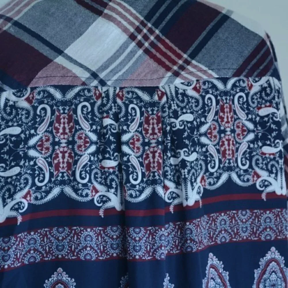 Westbound top plaid navy burgundy button up size medium - Picture 5 of 5